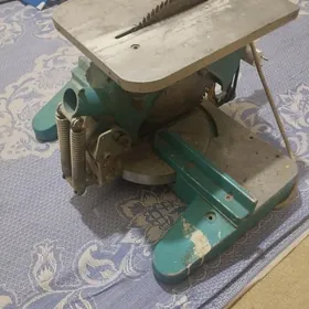 Agaç Kesýän