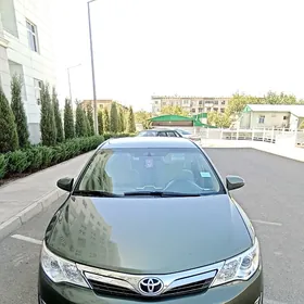 Toyota Camry 2012