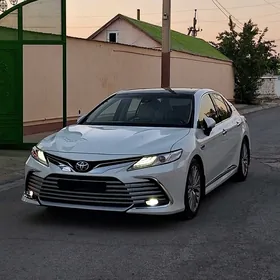 Toyota Camry 2022