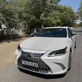 Lexus ES 350 2019
