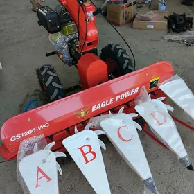 Ot  orÿan traktor