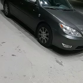 Toyota Camry 2005