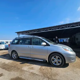 Toyota Sienna 2006