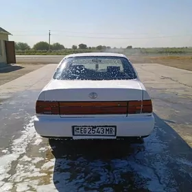 Toyota Corolla 1993