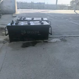 Akumulÿator 200