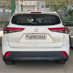 Toyota Highlander 2020