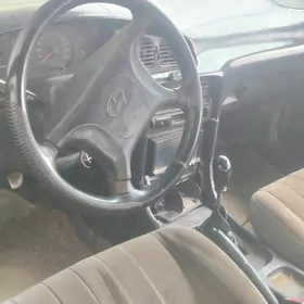 Hyundai Sonata 1995