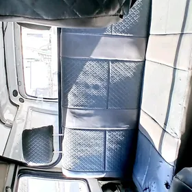 Hyundai H100 2002