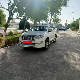 Toyota Land Cruiser Prado 2010