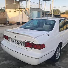 Toyota Camry 2000
