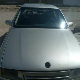 Opel Astra 1989