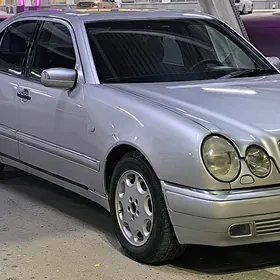 Mercedes-Benz E320 1997