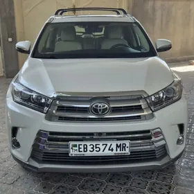 Toyota Highlander 2019