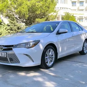 Toyota Camry 2015