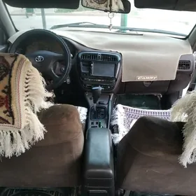 Toyota Carina 1995