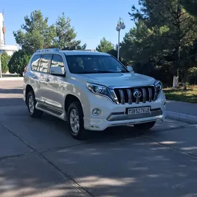 Toyota Land Cruiser Prado 2014