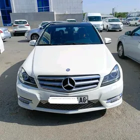 Mercedes-Benz C350 2012