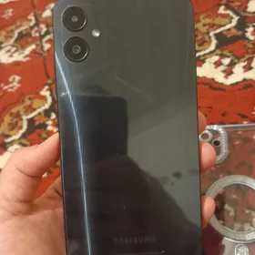 telefon samsung A05