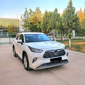 Toyota Highlander 2020