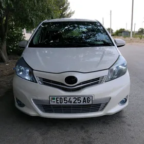 Toyota Yaris 2012