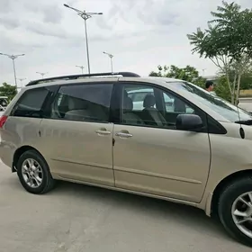 Toyota Sienna 2008