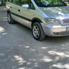 Opel Zafira 2001