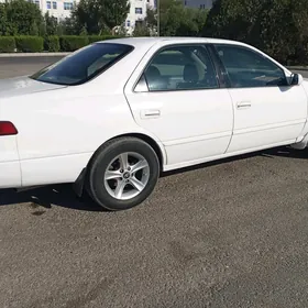 Toyota Camry 1999