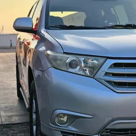 Toyota Highlander 2011
