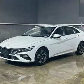 Hyundai Elantra 2025