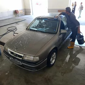 Opel Vectra 1990