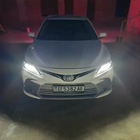Toyota Camry 2023