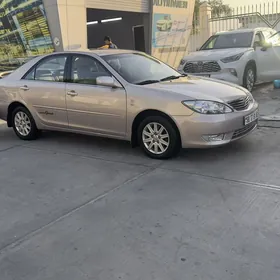Toyota Camry 2005