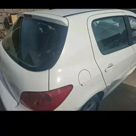 Peugeot 308 2003