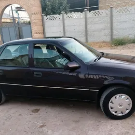Opel Vectra 1992