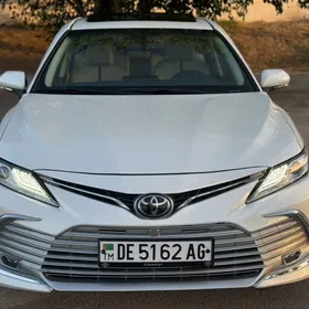 Toyota Camry 2023