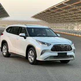Toyota Highlander 2022
