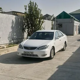 Toyota Camry 2004