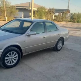 Toyota Camry 1998