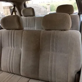 Toyota Sienna 1999