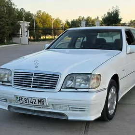 Mercedes-Benz S-Class 1995