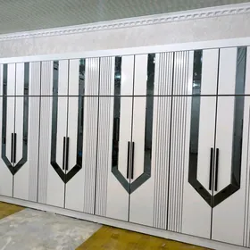  MEBEL  GARNATUR 