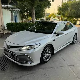Toyota Camry 2022
