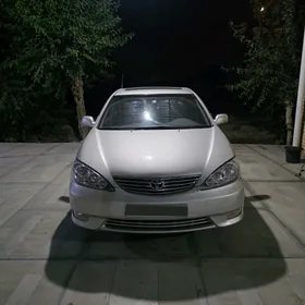 Toyota Camry 2005