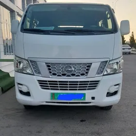 Nissan Urvan 2020