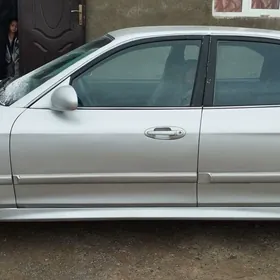 Hyundai Sonata 2002