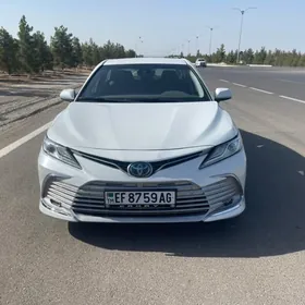 Toyota Camry 2022
