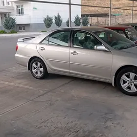 Toyota Camry 2004