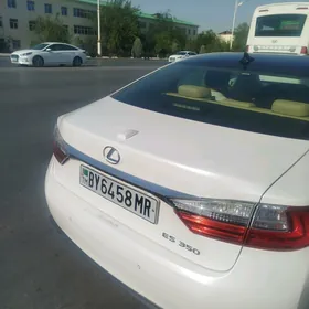 Lexus ES 2017