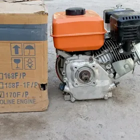 mini traktor mator.