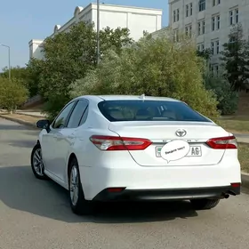 Toyota Camry 2020